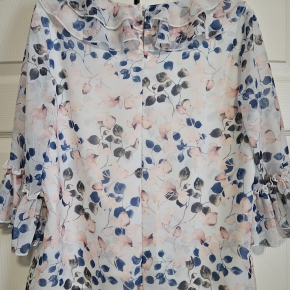 Women's Colorful Blouse Size Large. - Picture 2 of 4